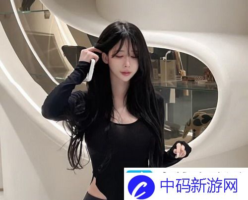 丰满的女邻居，吸引眼球的魅力变化，网友：让人忍不住想多看几眼！